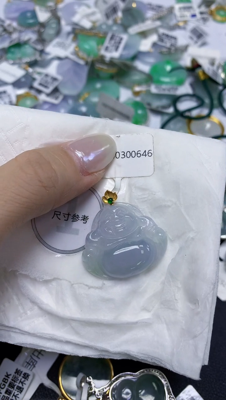 颈饰18K金镶嵌翡翠天然缅甸翡翠A货百元以上9元证书费自理