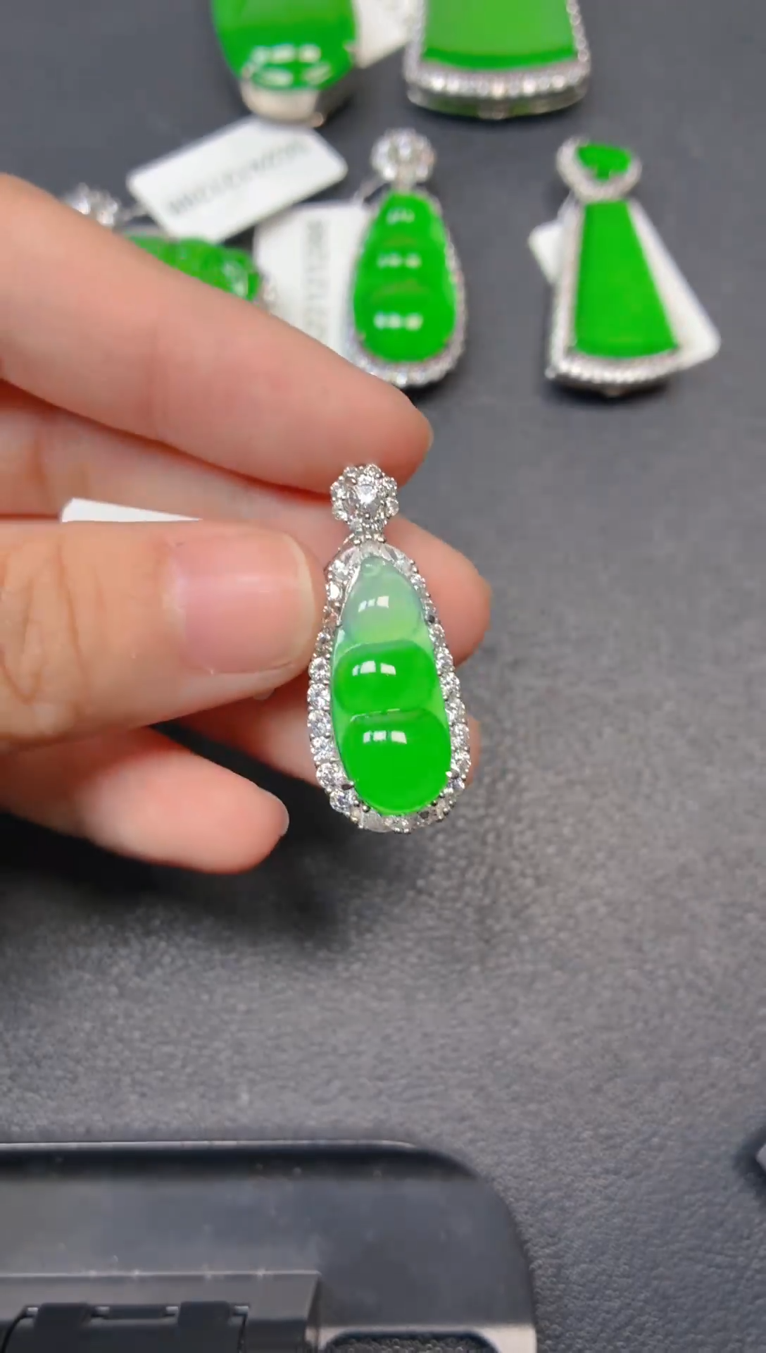 颈饰银S925镶嵌翡翠1