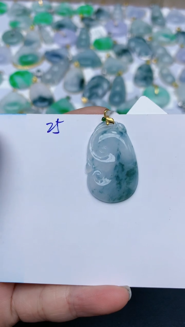 【闪购商品】翡翠颈饰18K金镶嵌天然翡翠A货    