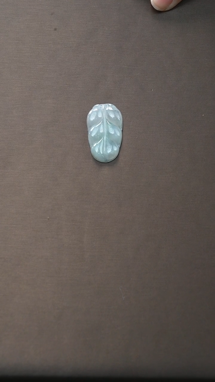 【闪购商品】翡翠未镶嵌颈饰树叶