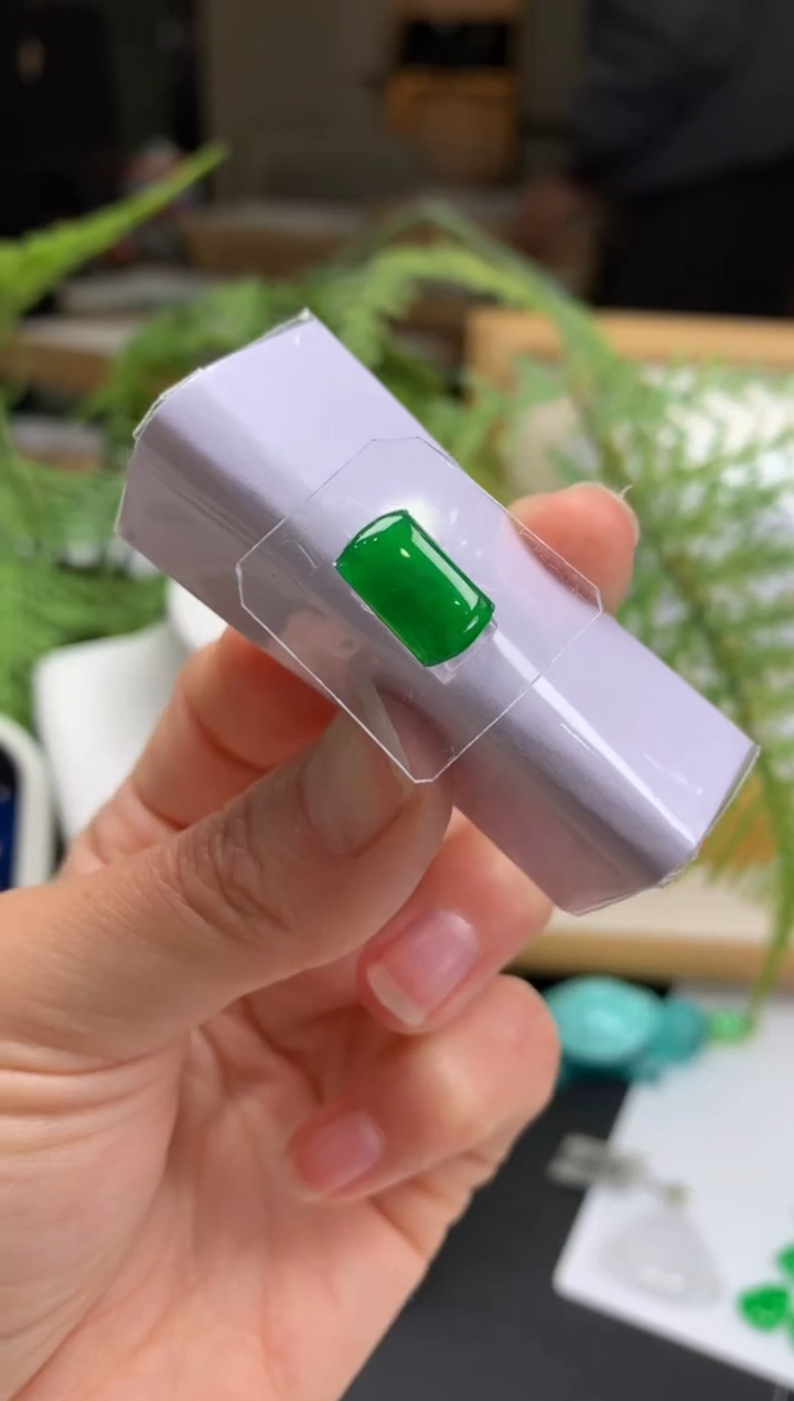 【闪购商品】定制翡翠未镶嵌吊坠-92360