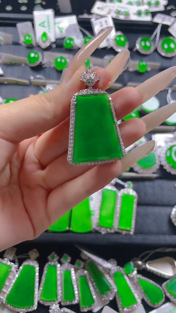 翡翠银S925镶嵌颈饰11