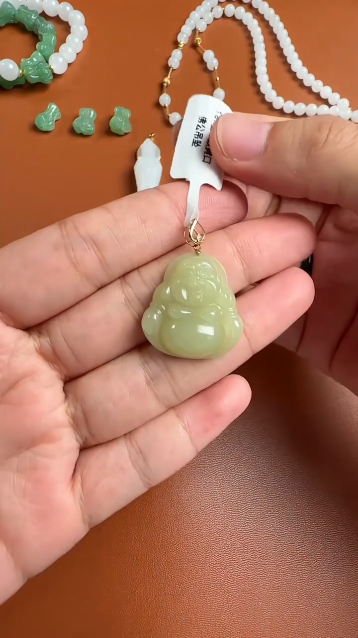 和田玉18K金镶嵌吊坠(不含链)18K金镶嵌黄口佛公吊坠