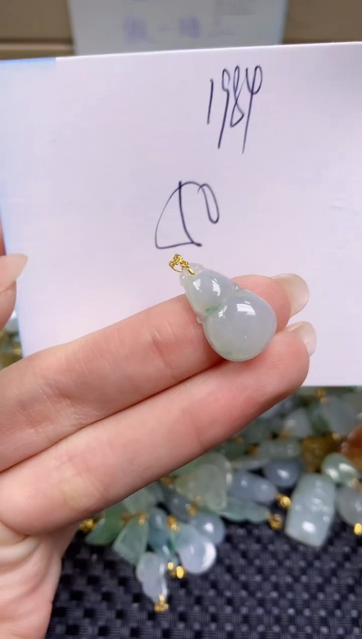 【闪购商品】翡翠挂件18K金镶嵌天然缅甸A货翡翠