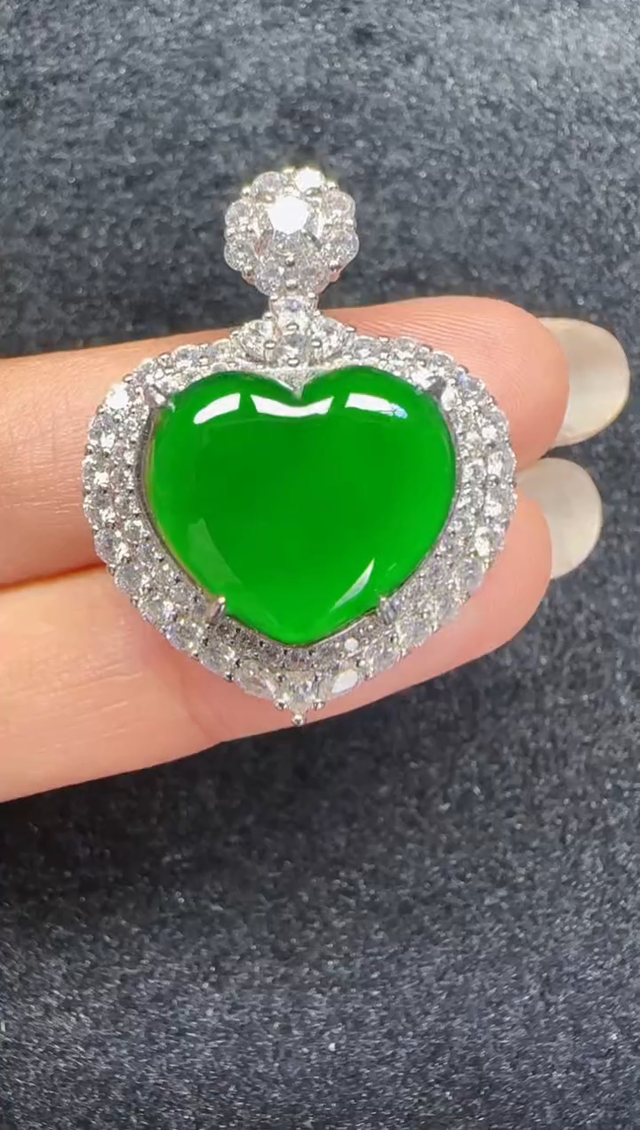 未镶嵌定制翡翠翡翠吊坠31