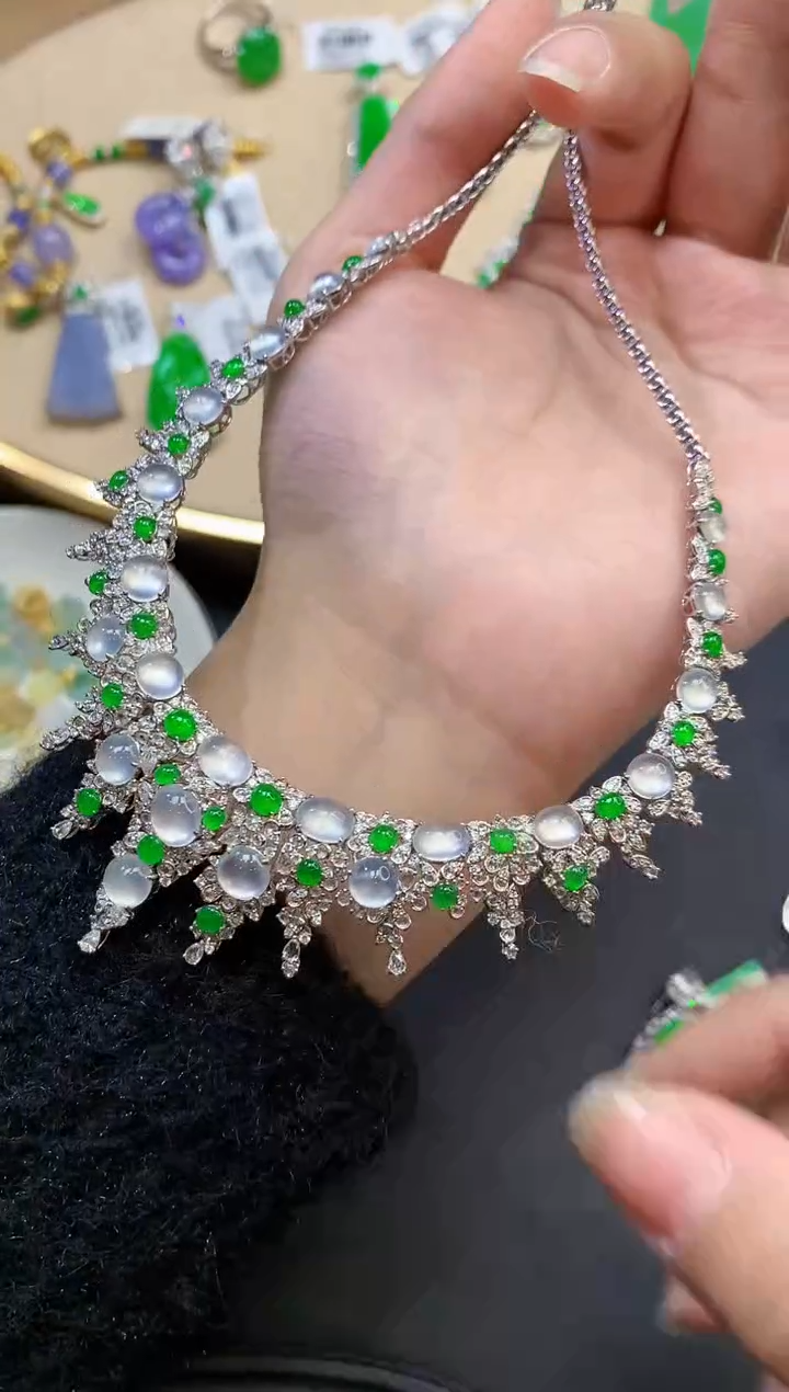 【闪购商品】翡翠套链18K金镶嵌多样性发一件0329