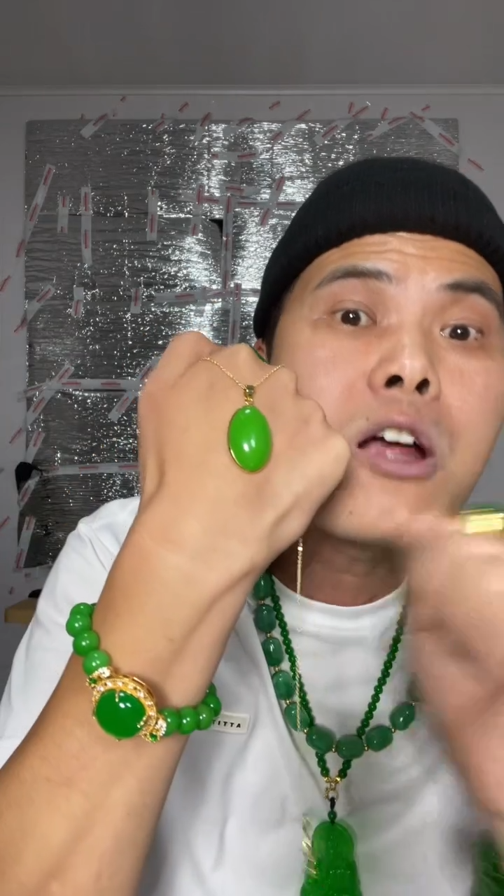 翡翠未镶嵌吊坠(赠链)【小伍珠宝】高端翠青鸽子蛋吊坠