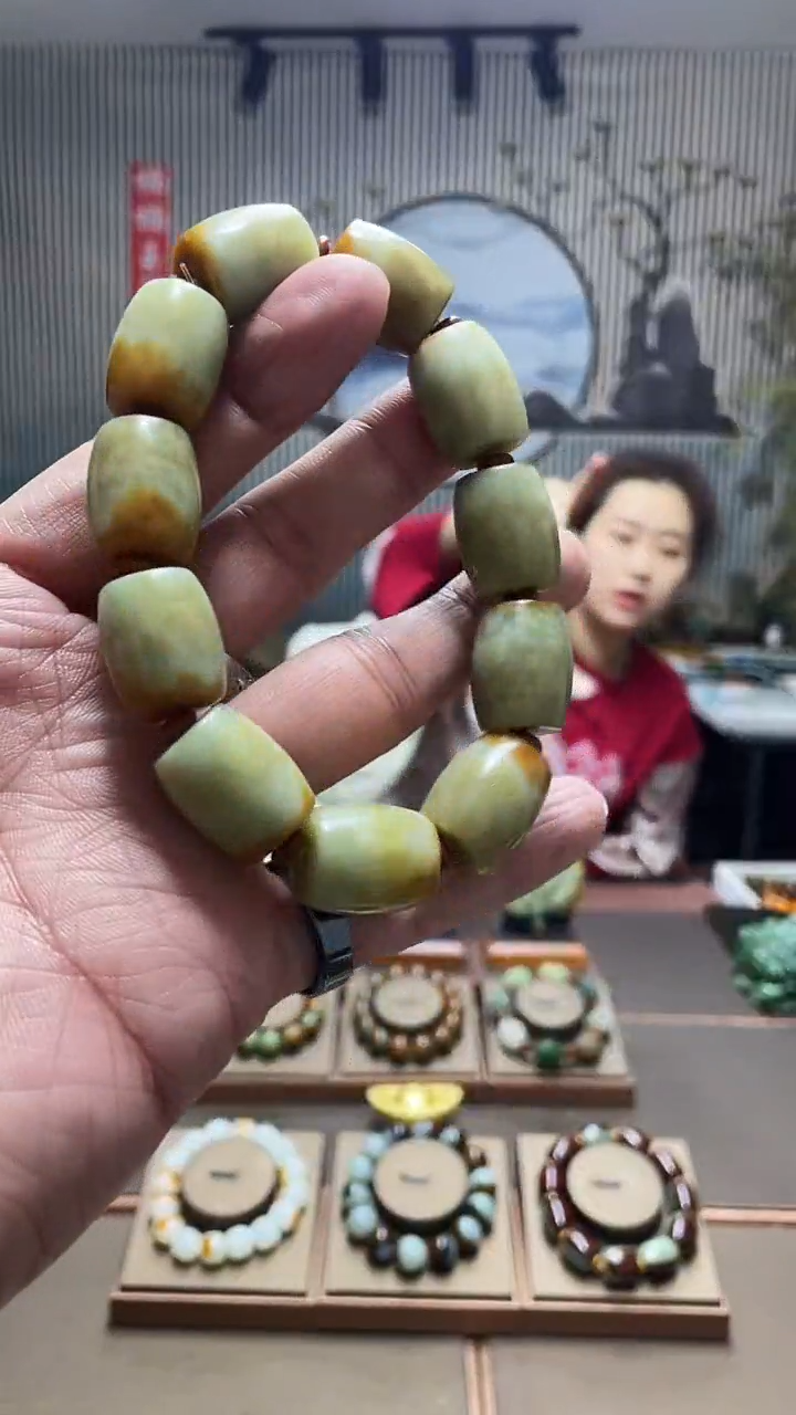 【闪购商品】透闪石质玉挂件未镶嵌手串