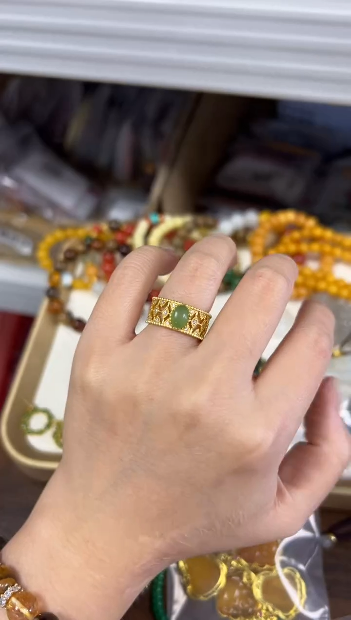 未镶嵌戒指和田玉和田玉碧玉宽戒镶嵌款宽戒指[43]