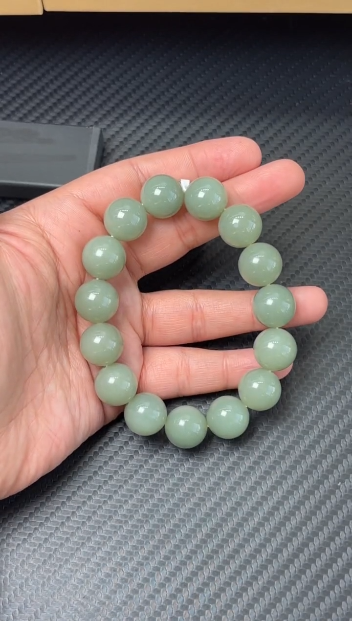 未镶嵌手串和田玉且末近矿微色差卡14P