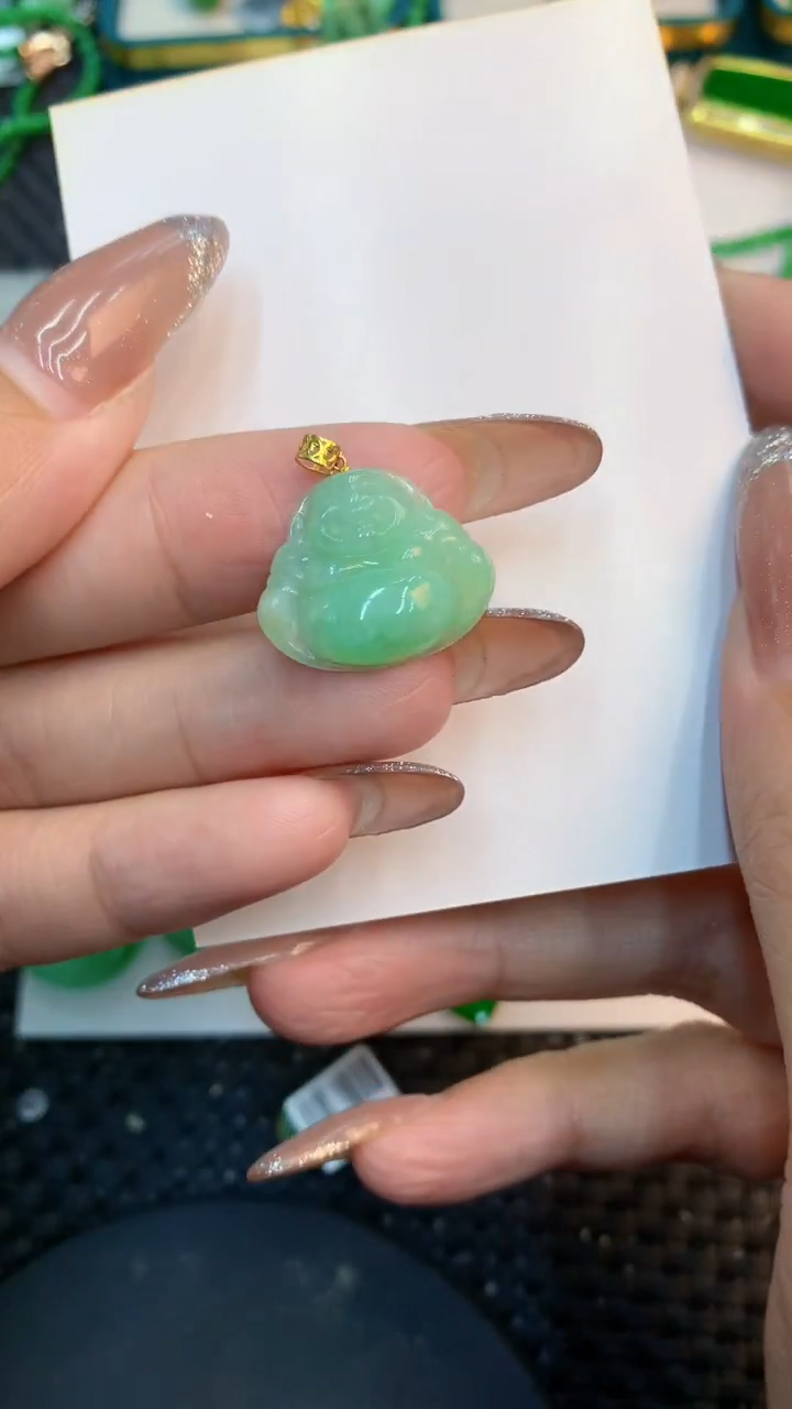 颈饰未镶嵌翡翠1