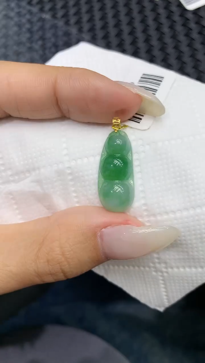 颈饰18K金镶嵌翡翠111111111111