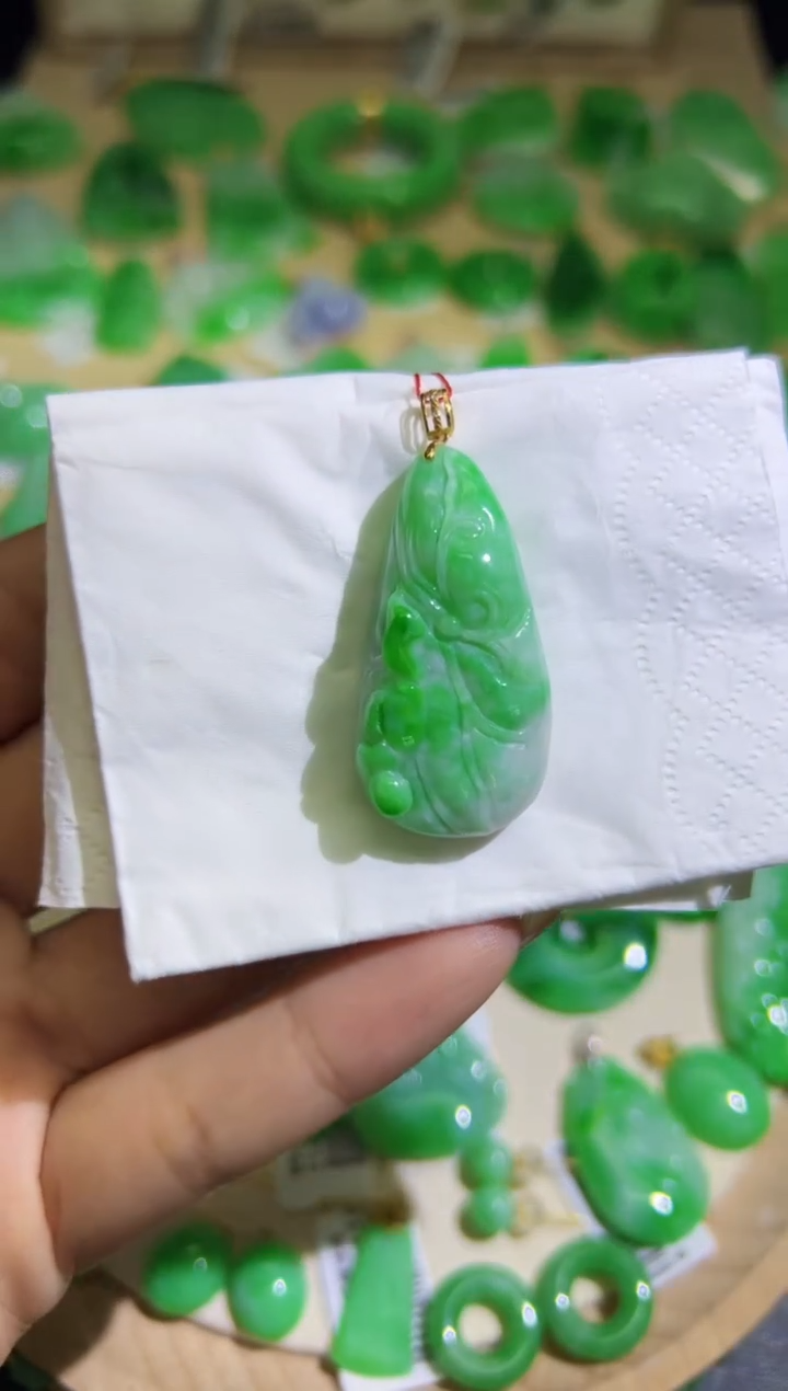 【闪购商品】翡翠颈饰18K金镶嵌Q缅料A货翡翠/支持复检/一件