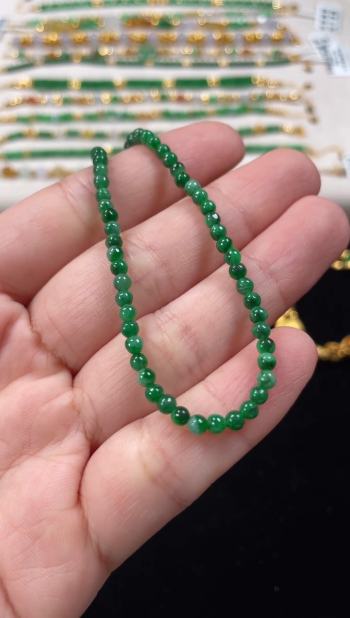 18K金镶嵌手链翡翠一条   P113