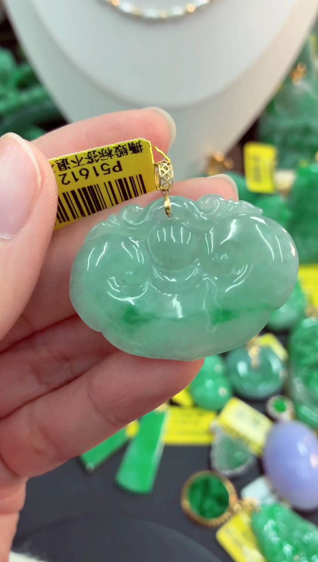 吊坠(不含链)18K金镶嵌翡翠天然缅甸翡翠A货