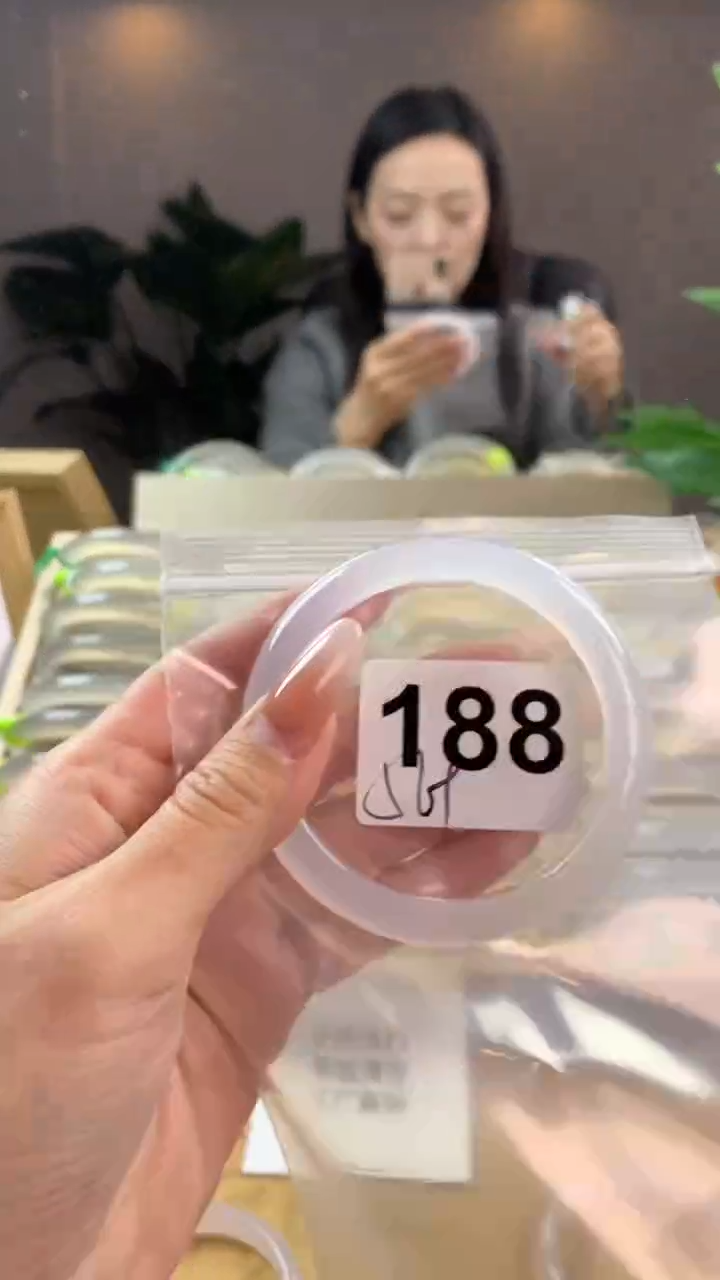 【闪购商品】玛瑙/玉髓手镯未镶嵌188