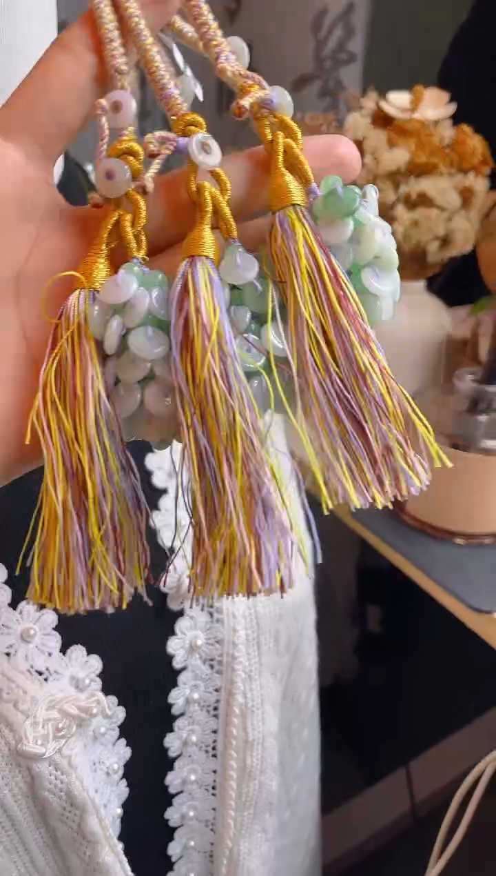 【闪购商品】翡翠颈饰未镶嵌百元以下不出证