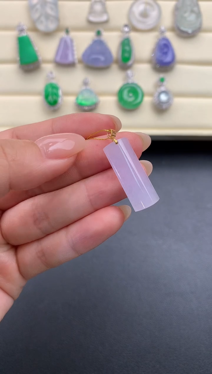 【闪购商品】翡翠颈饰18K金镶嵌Q814      