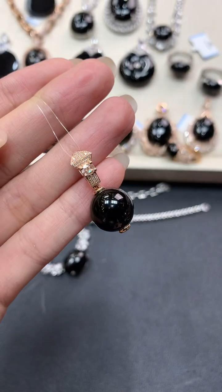 【闪购商品】翡翠吊坠(不含链)18K金镶嵌w89       