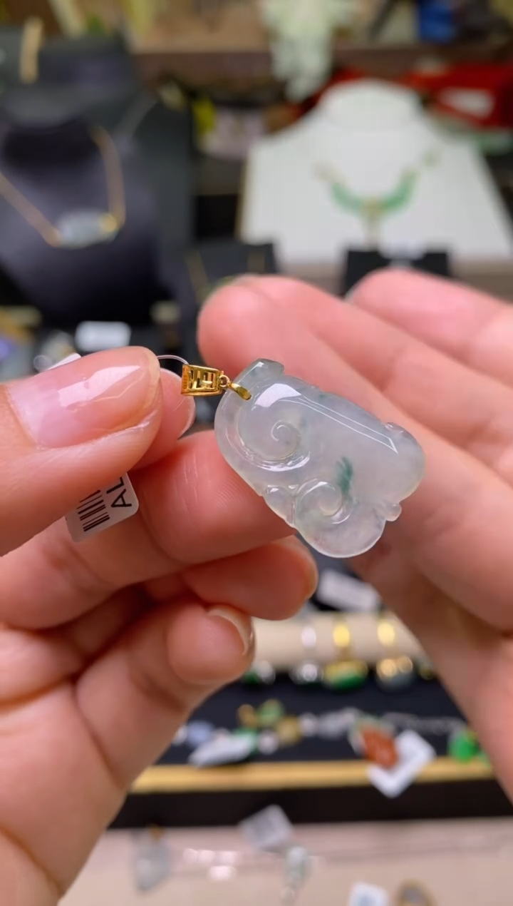 【闪购商品】翡翠颈饰18K金镶嵌净货18334