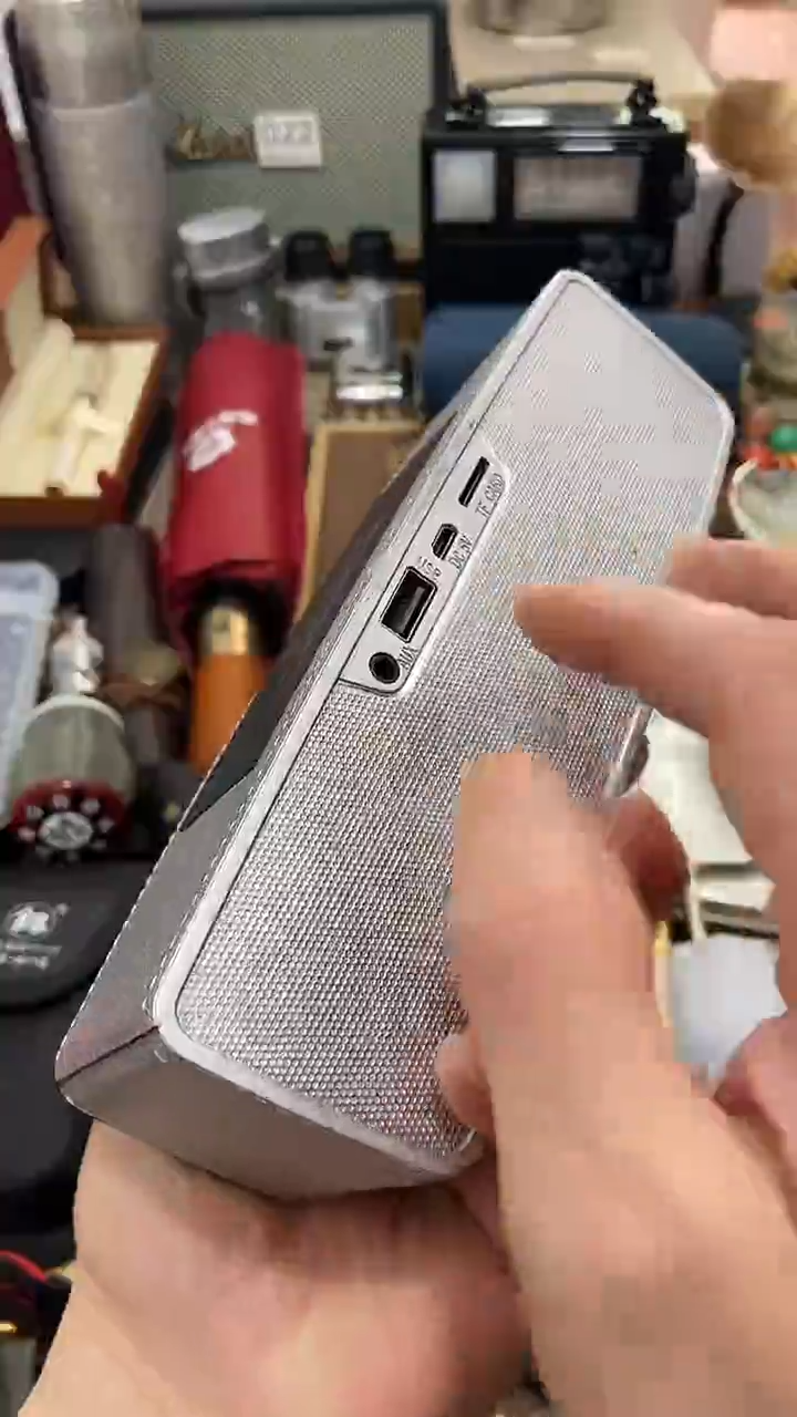 瓷片闪购商品  如图所示