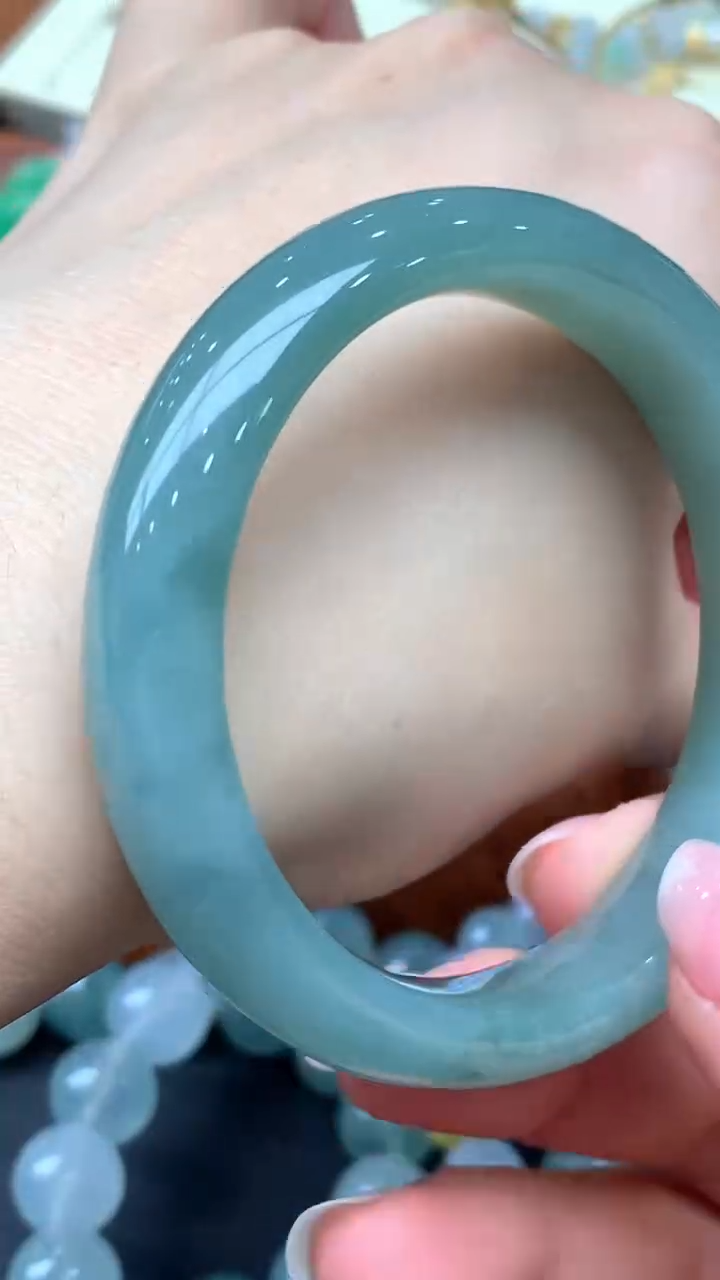 【闪购商品】翡翠手镯未镶嵌18-天然翡翠