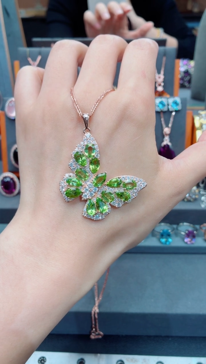 银S925镶嵌吊坠橄榄石橄榄石吊坠