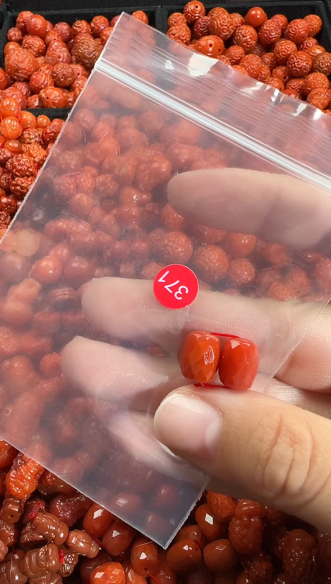 颈饰未镶嵌南红玛瑙1