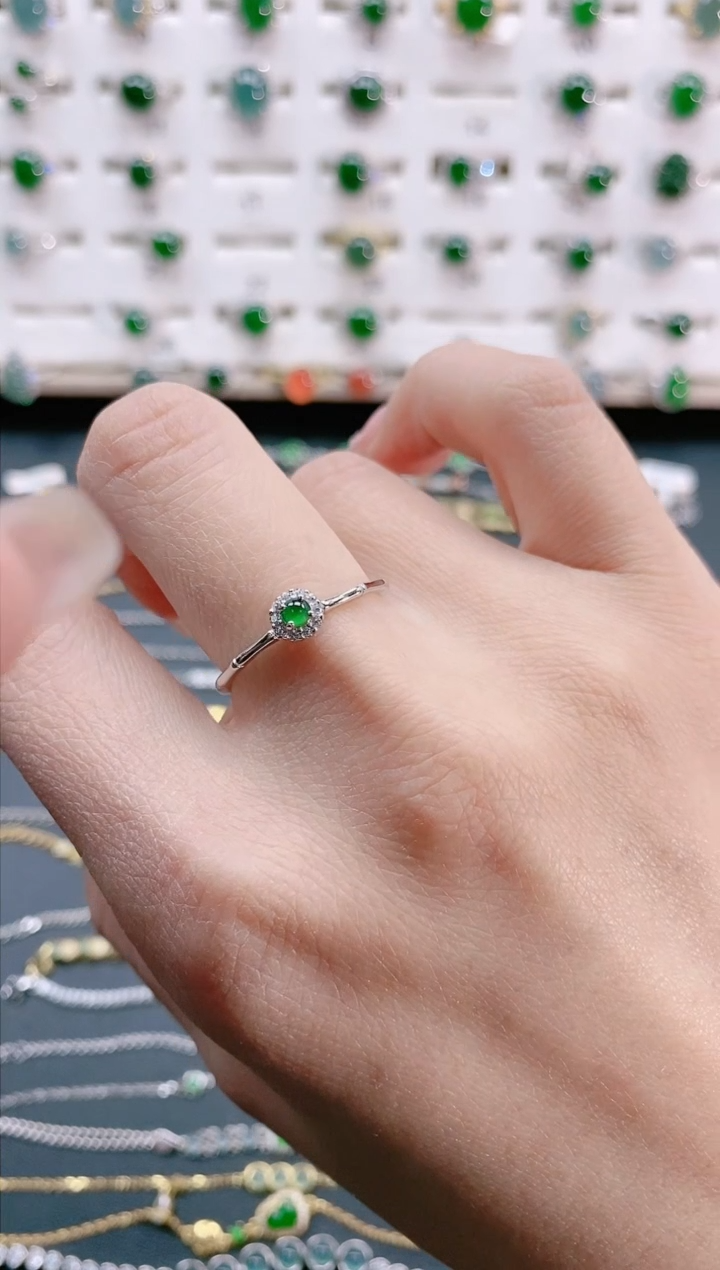 【闪购商品】翡翠戒指银S925镶嵌天然翡翠