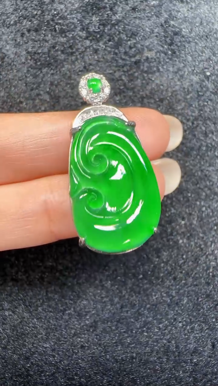 未镶嵌定制翡翠翡翠吊坠42