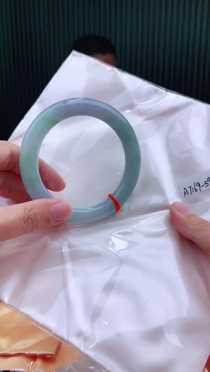 未镶嵌手镯翡翠59