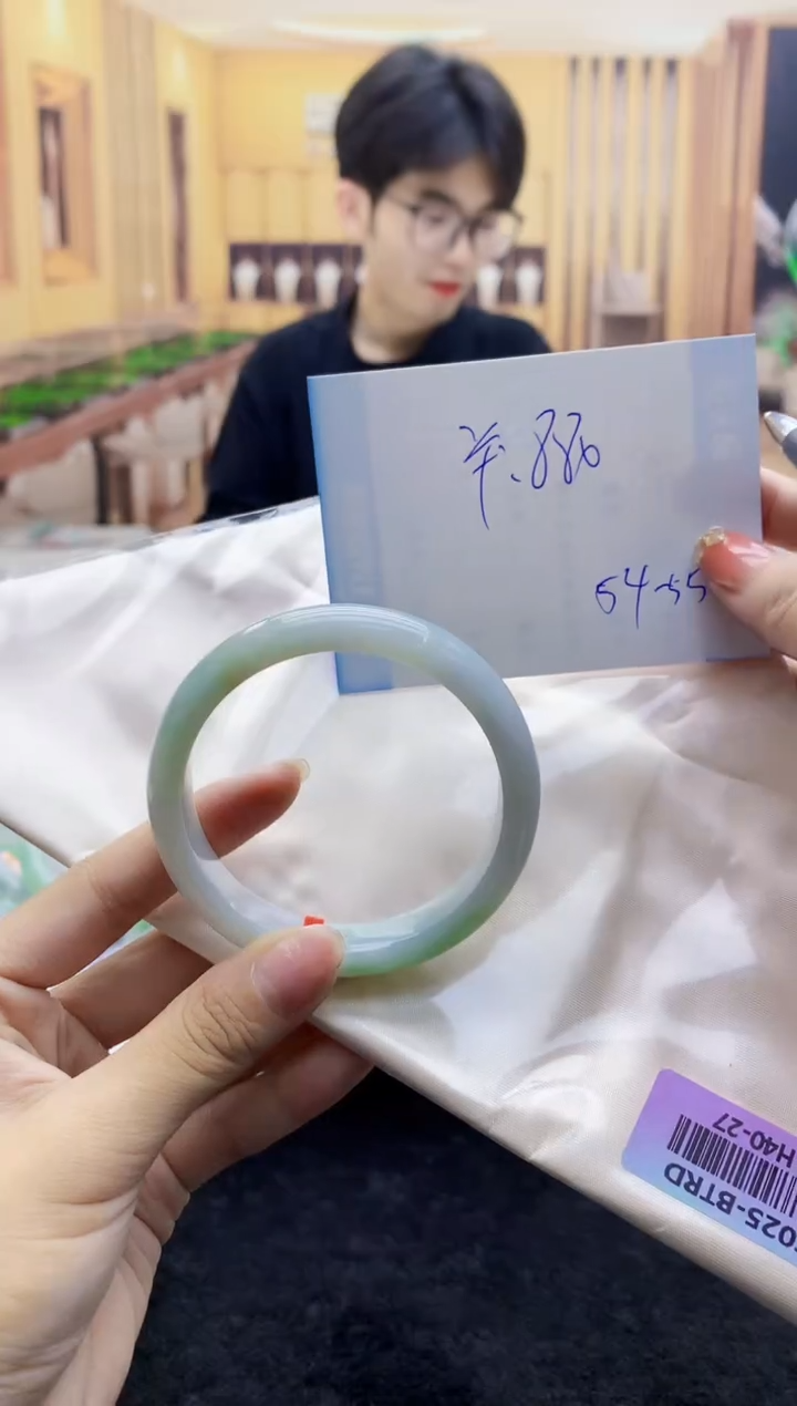 【闪购商品】翡翠手镯未镶嵌     H40-27