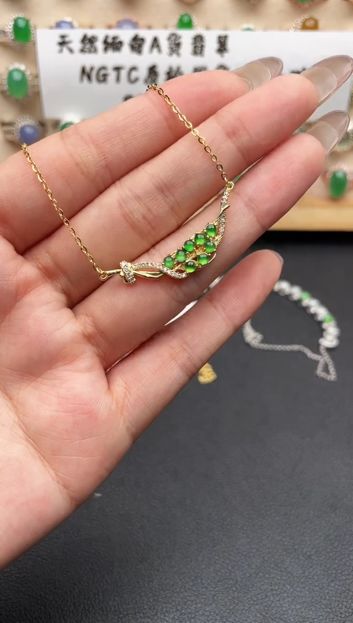 未镶嵌戒指翡翠一物一证一礼盒