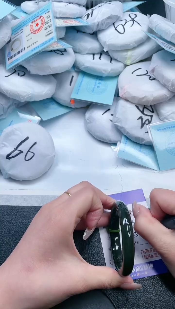 【闪购商品】和田玉手镯未镶嵌21V294-53