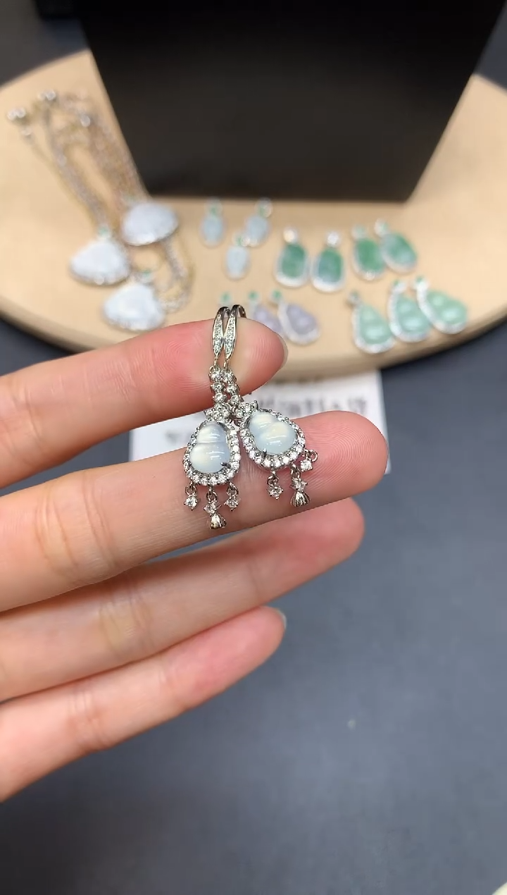 【闪购商品】翡翠耳饰银S925镶嵌葫芦【多样性发其一】