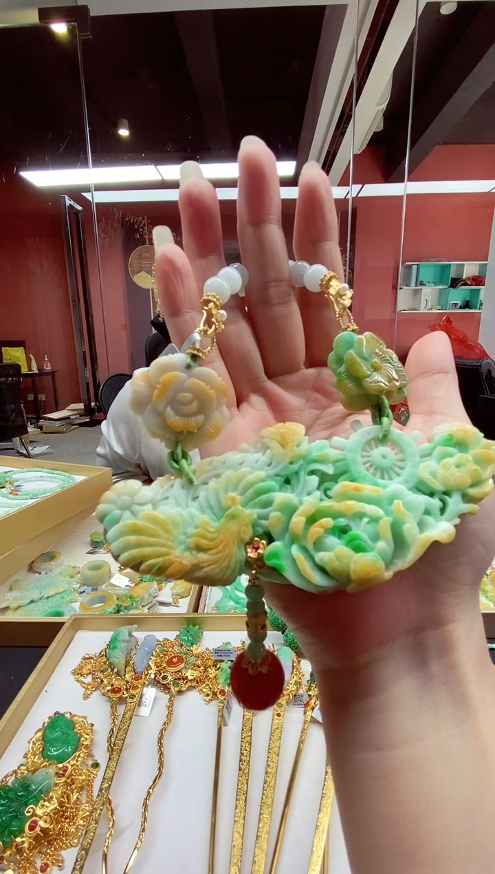 翡翠未镶嵌颈饰翡翠吊坠