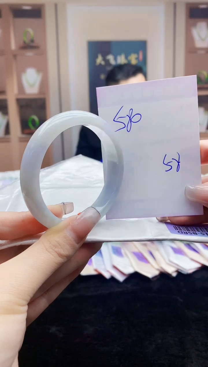 【闪购商品】翡翠手镯未镶嵌    H53-148