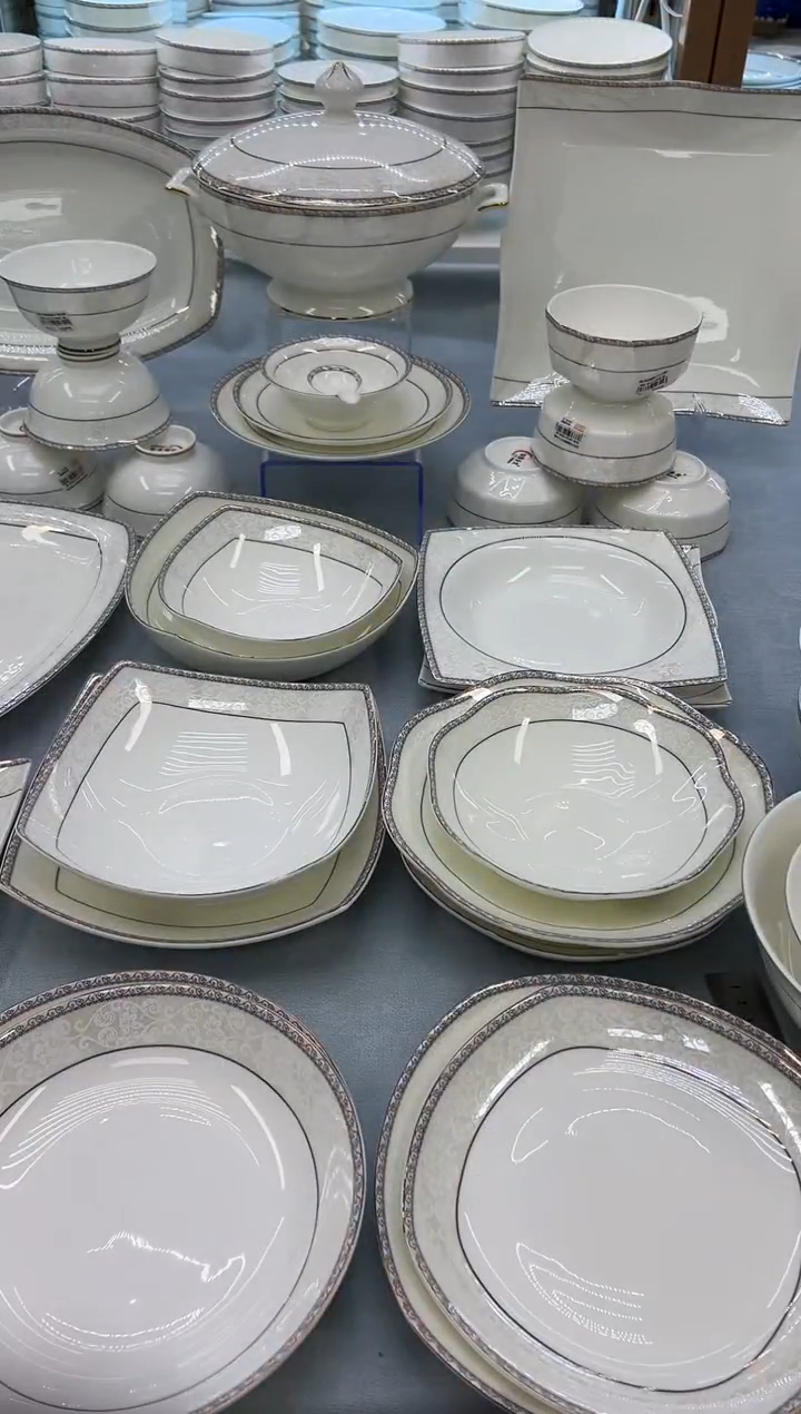 骨瓷玲珑4碟4个 