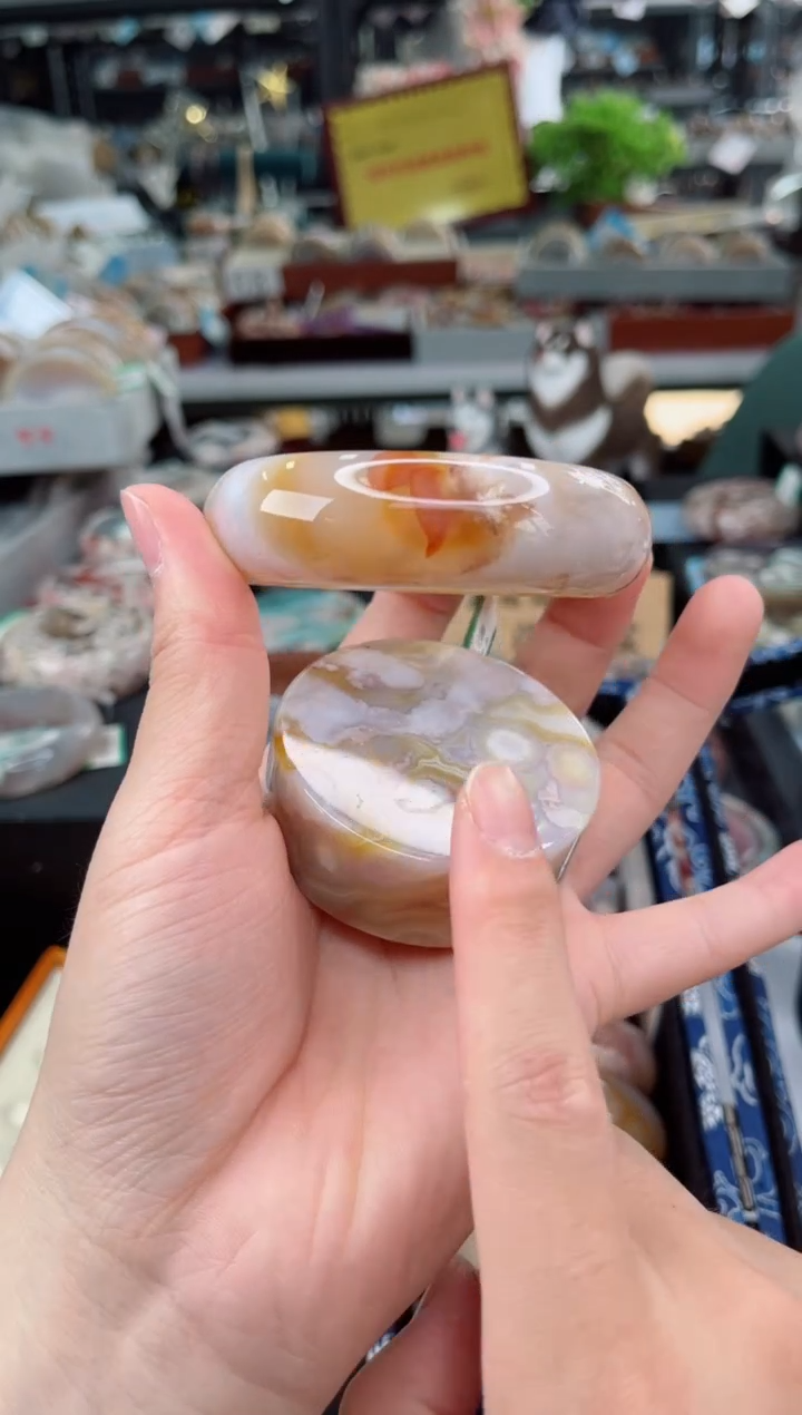 【闪购商品】石英质玉手镯未镶嵌59圈口（赠品镯心）3681151