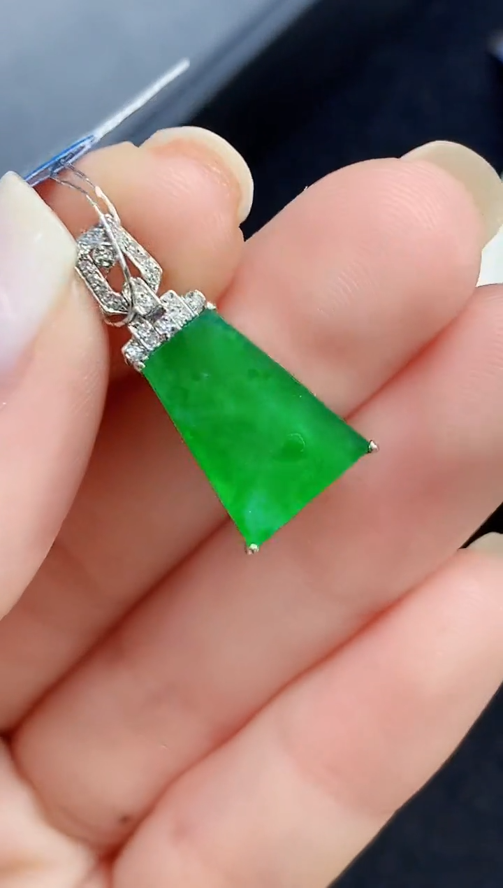 吊坠(不含链)18K金镶嵌翡翠L1968-3多样性发其一