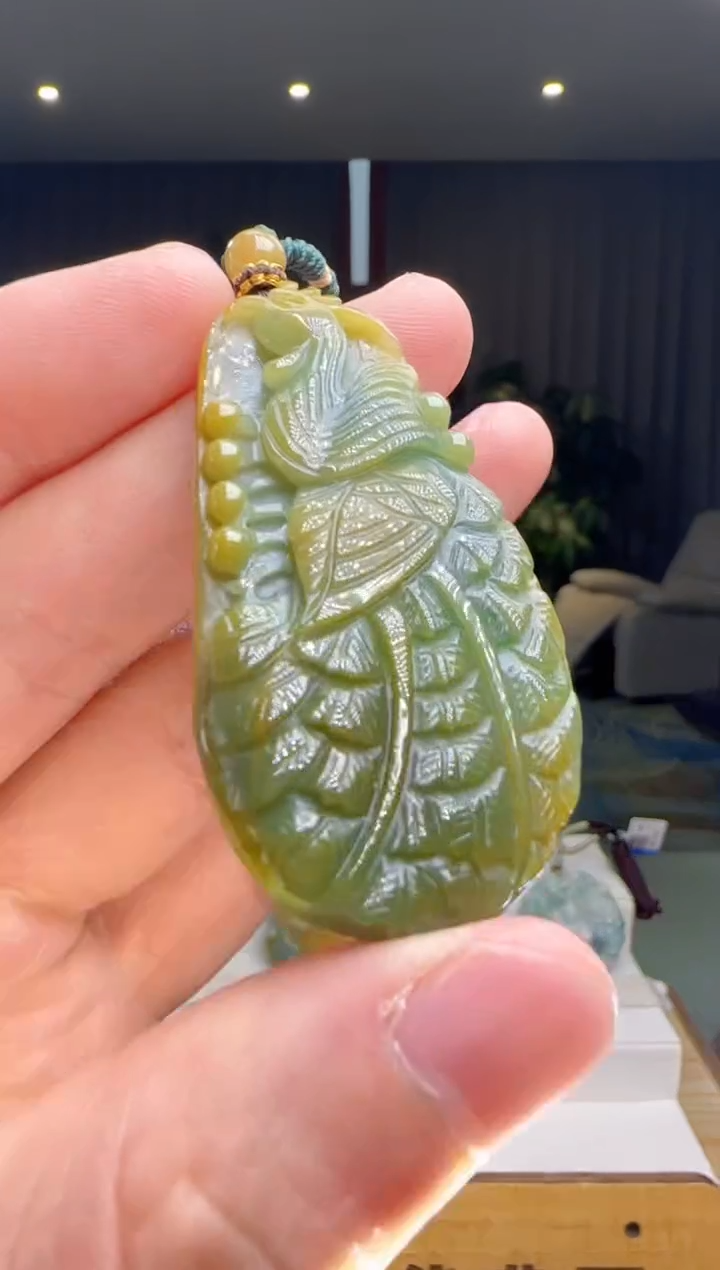 【闪购商品】翡翠吊坠(不含链)未镶嵌DY@@60B7J13575