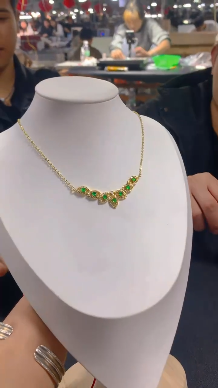 【闪购商品】翡翠项链未镶嵌0850413781多样性发一