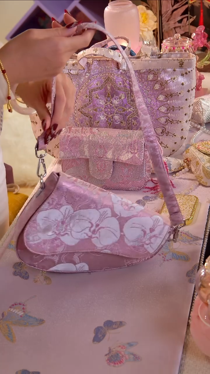 非遗西阵织 如图所示