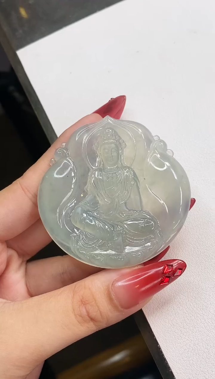 【闪购商品】翡翠颈饰未镶嵌度母