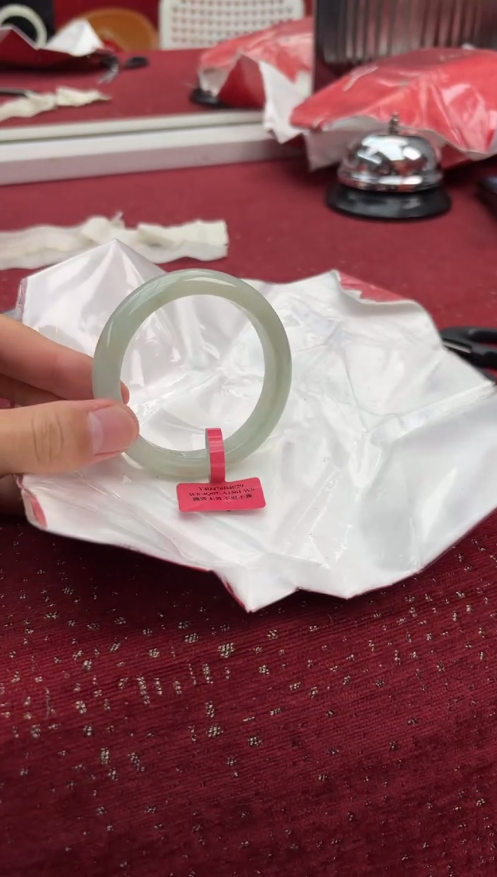 【闪购商品】翡翠手镯未镶嵌5手镯