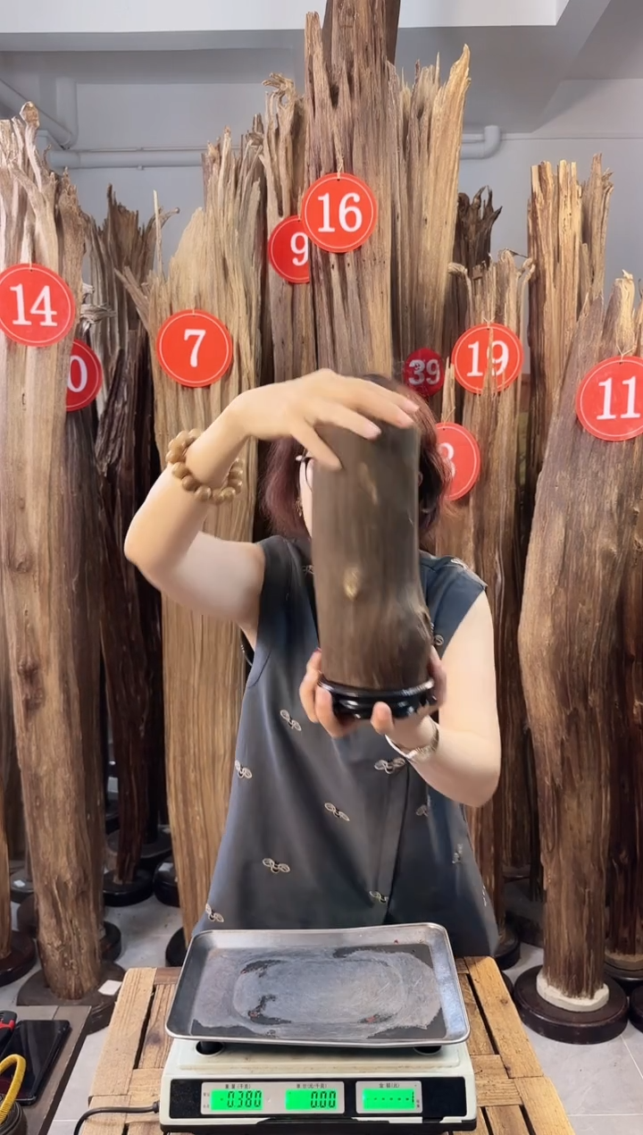 沉香碎屑沉香沉香多样性发一件24