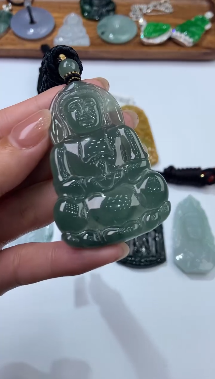 【闪购商品】翡翠未镶嵌颈饰2206169   