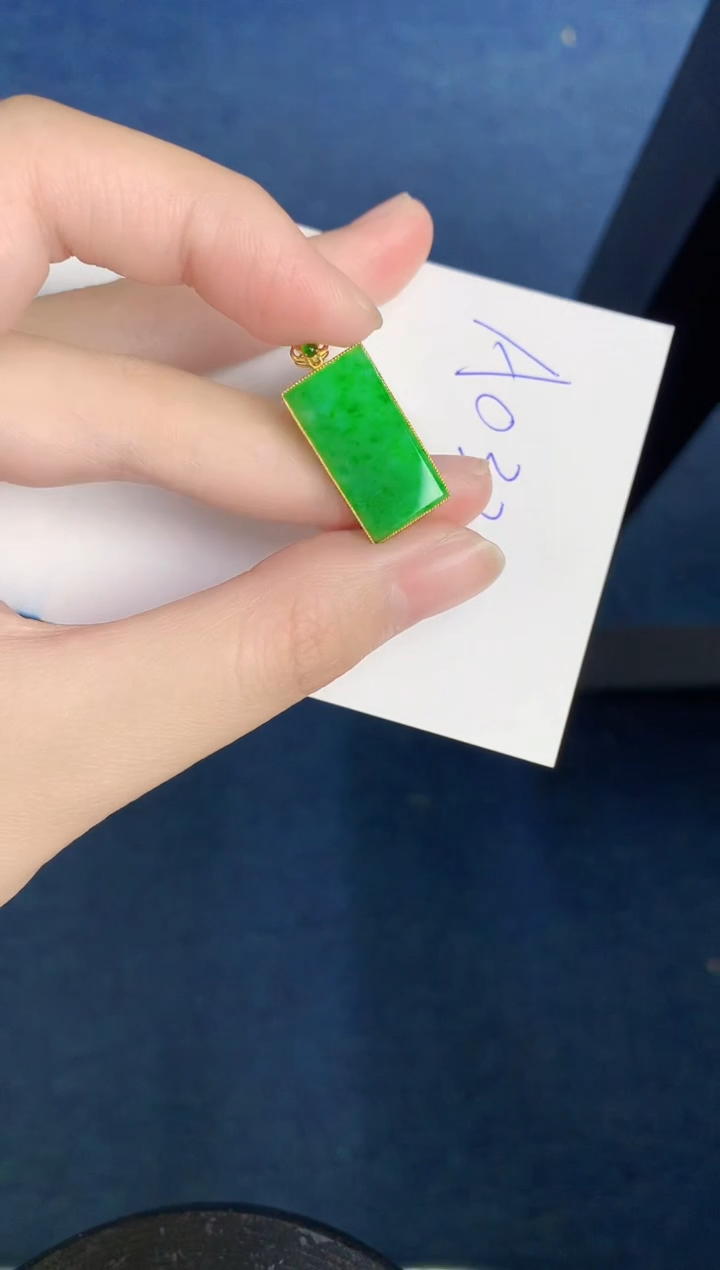 【闪购商品】翡翠颈饰18K金镶嵌000000000