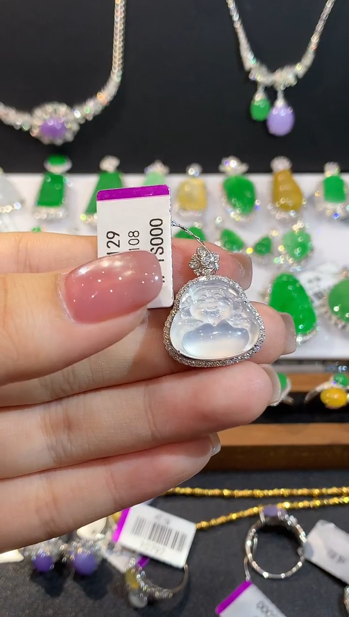 吊坠(不含链)18K金镶嵌翡翠多样性发其一