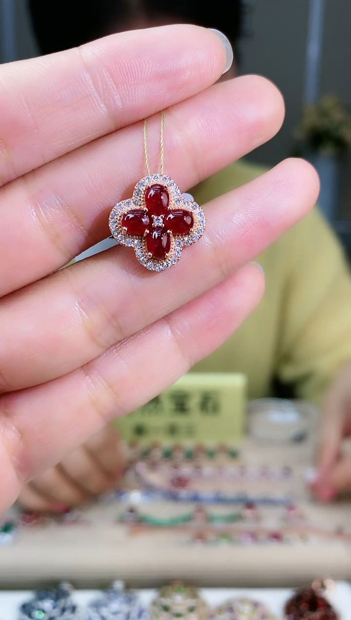 【闪购商品】红宝石颈饰银S925镶嵌颈饰